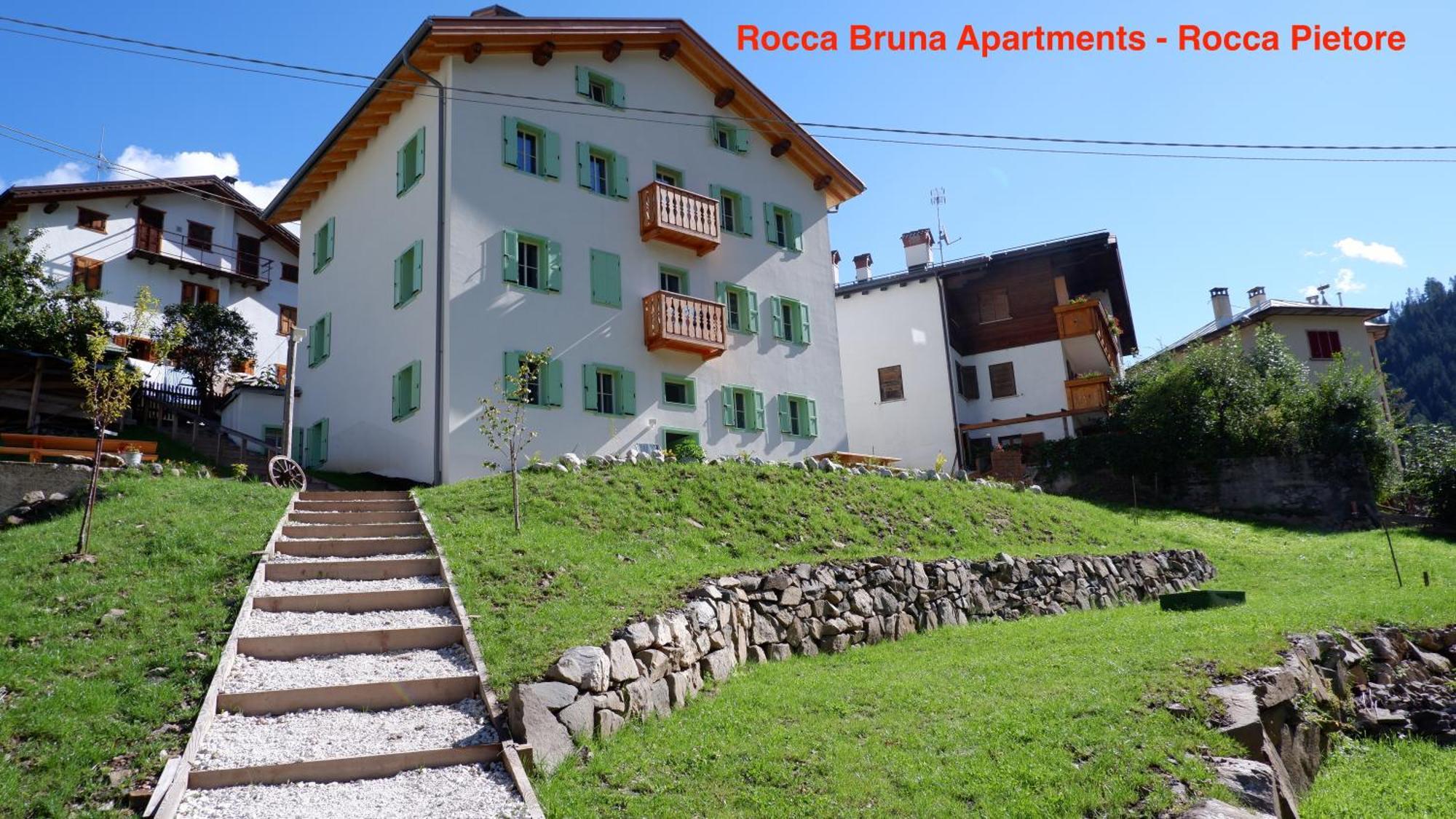 Appartamenti La Rocia Rocca Pietore Eksteriør billede